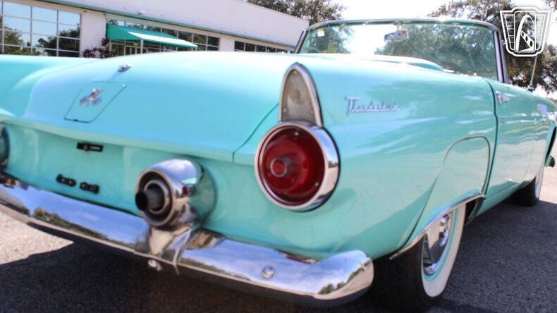 1955 Ford Thunderbird