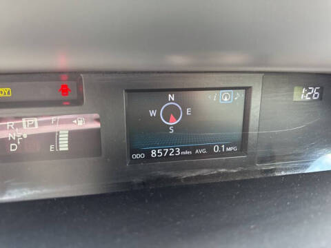2015 Toyota Prius v Five