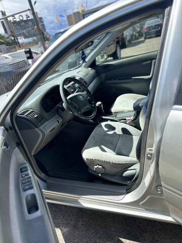 2002 Toyota Camry LE