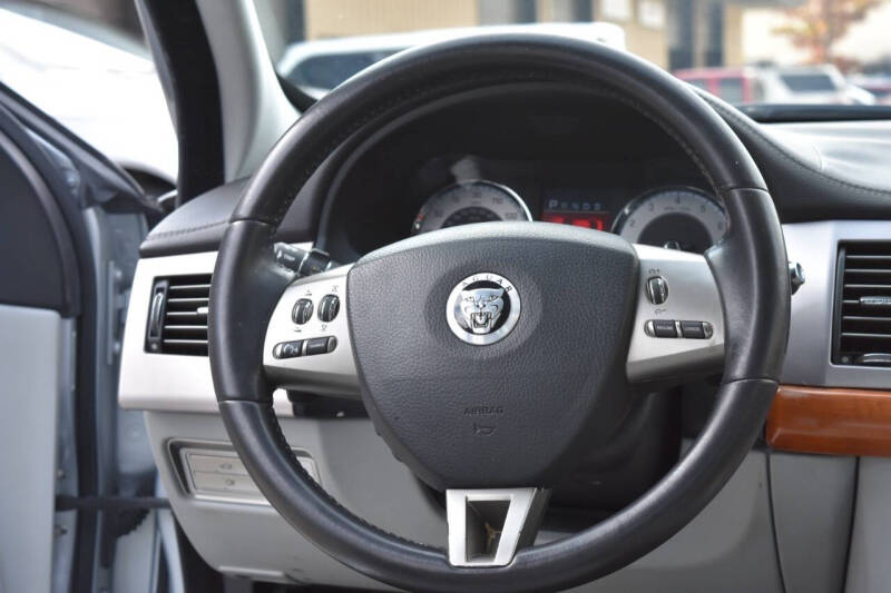 2009 Jaguar XF Luxury