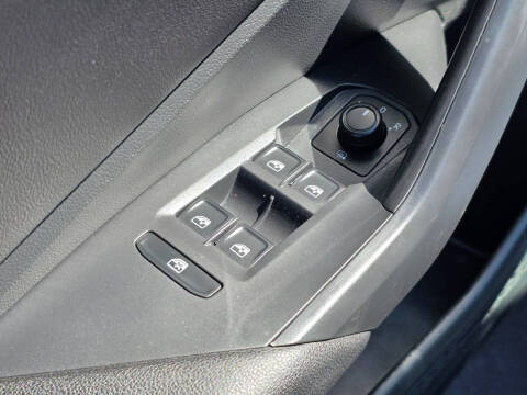 2019 Volkswagen Jetta R-Line