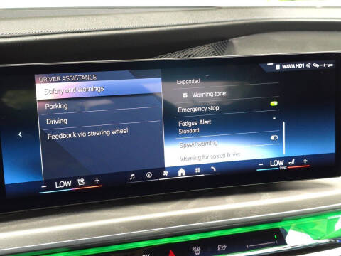 2023 BMW 7 Series 740i