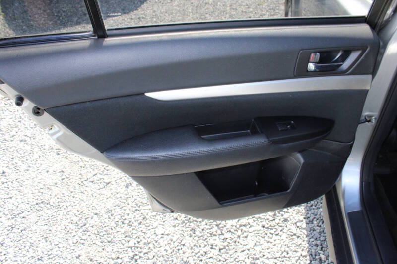 2011 Subaru Outback 2.5i Premium