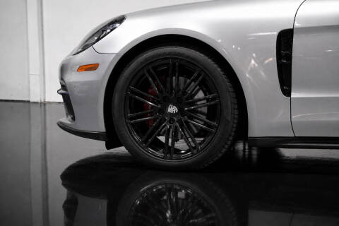 2020 Porsche Panamera 4