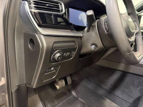 2023 Jeep Wagoneer Carbide