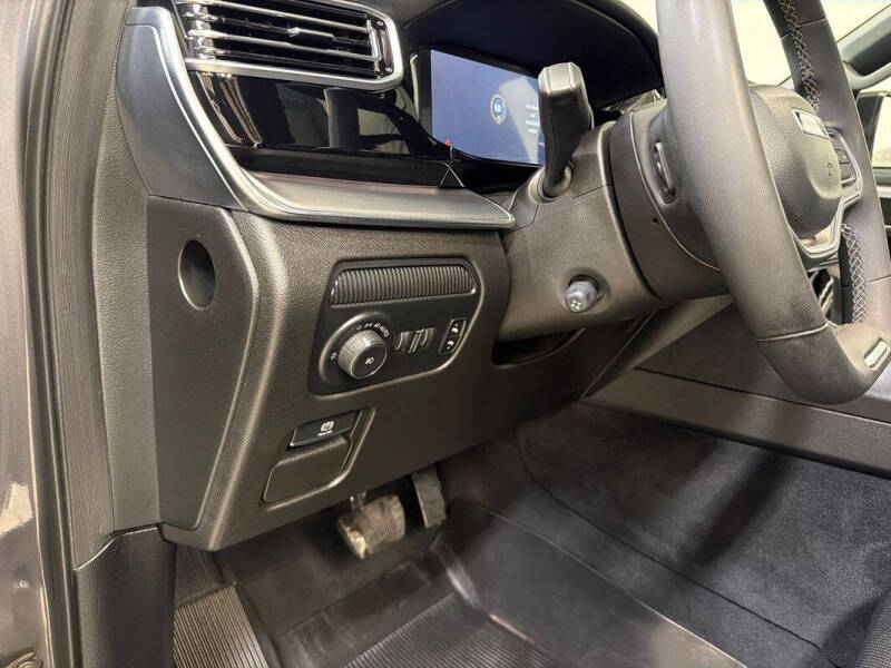 2023 Jeep Wagoneer Carbide