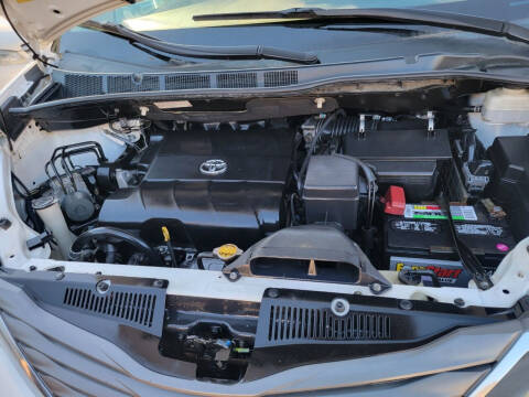 2011 Toyota Sienna XLE 8-Passenger