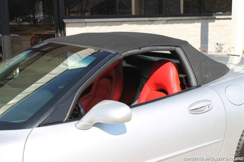 2001 Chevrolet Corvette 24