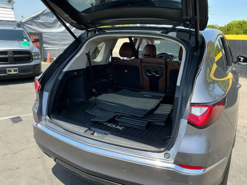 2023 Acura MDX w/Tech
