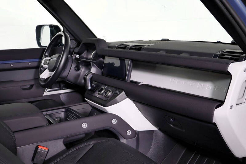 2023 Land Rover Defender 90 S