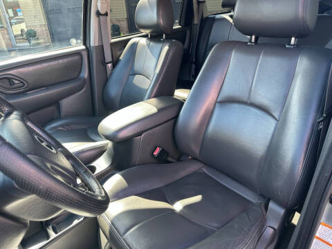 2003 Mazda Tribute ES-V6