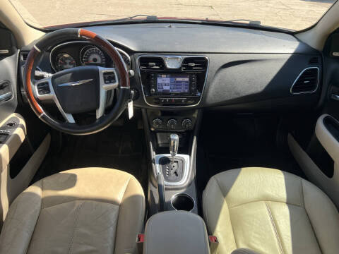 2013 Chrysler 200 Limited