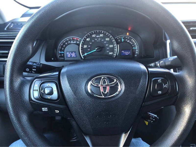 2015 Toyota Camry LE