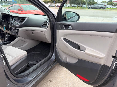 2016 Hyundai Tucson SE