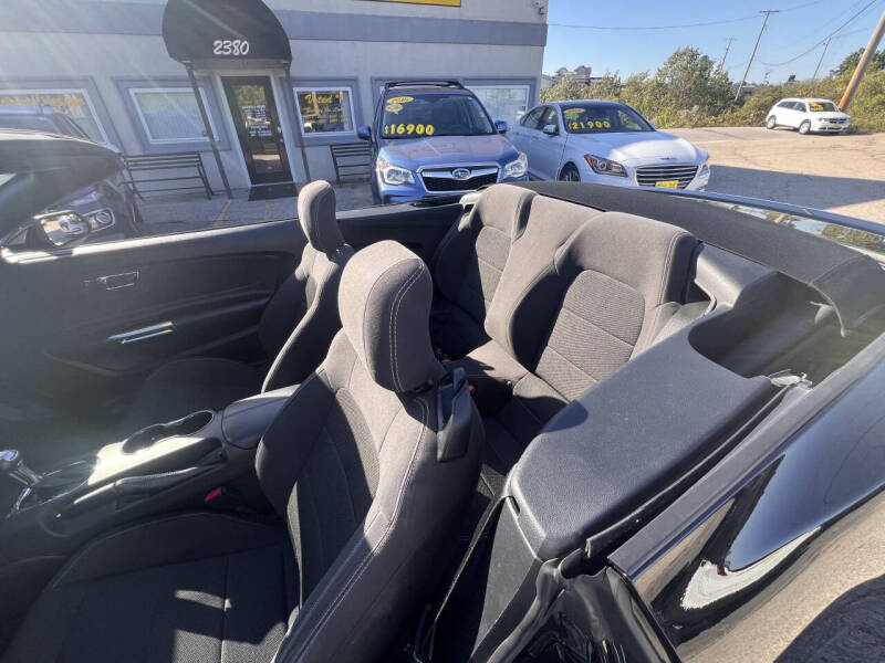 2016 Ford Mustang V6