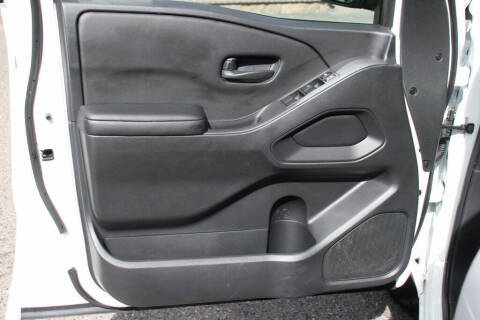 2025 Nissan Frontier S