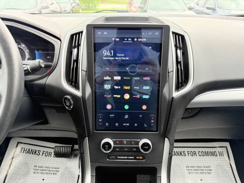 2022 Ford Edge SEL