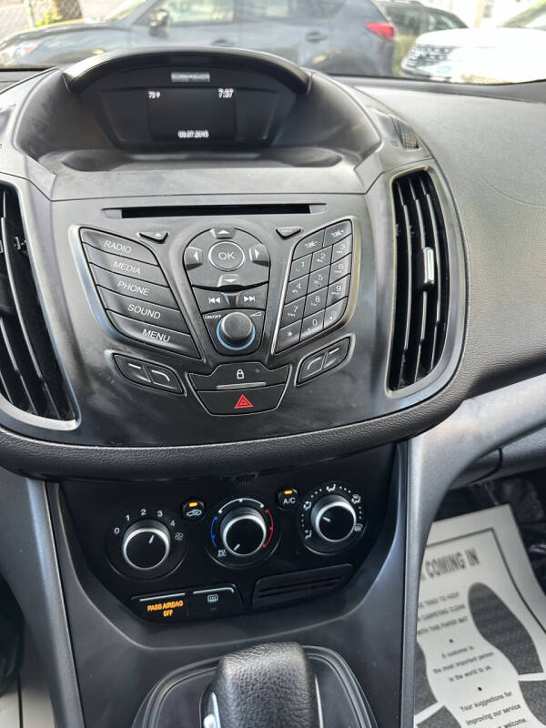 2015 Ford Escape S