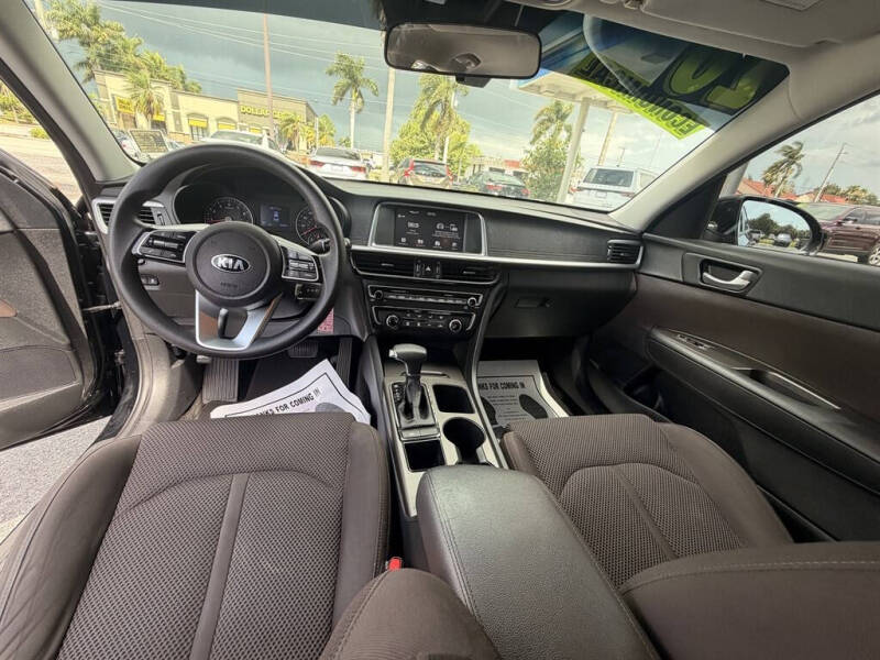 2020 Kia Optima LX