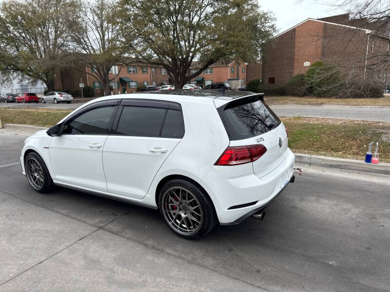 2018 Volkswagen Golf GTI SE