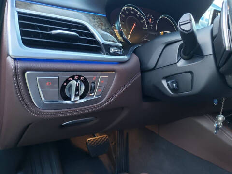 2017 BMW 7 Series 740i