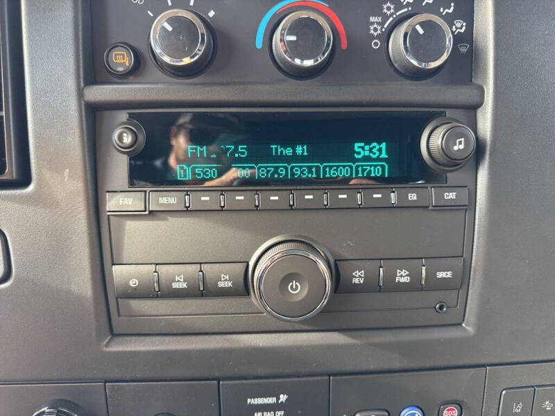 2025 Chevrolet Express 2500