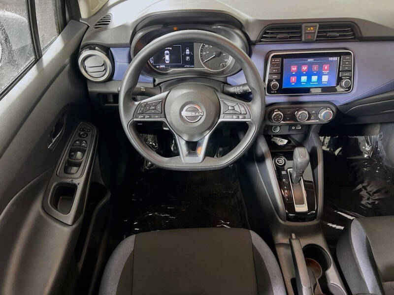 2024 Nissan Versa SV