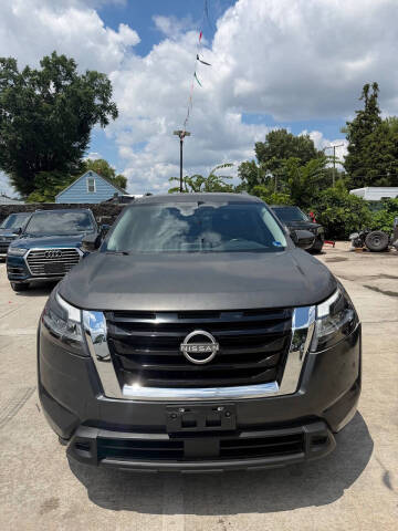 2022 Nissan Pathfinder SV