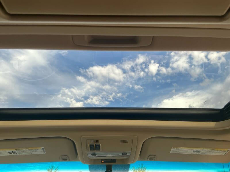 2011 Cadillac Escalade EXT Premium