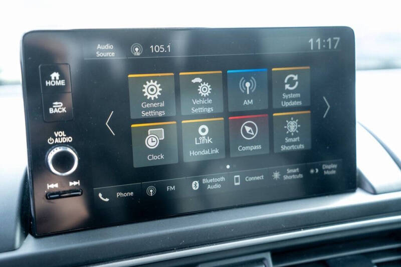 2023 Honda Pilot EX-L w/Rear Captain's Chairs