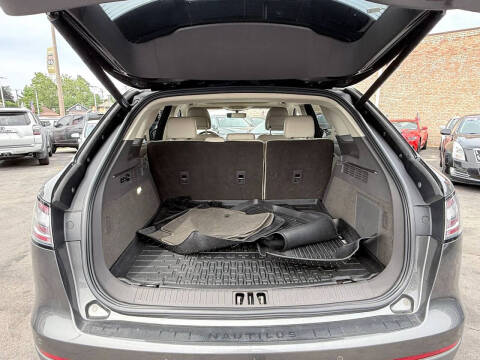 2019 Lincoln Nautilus Reserve