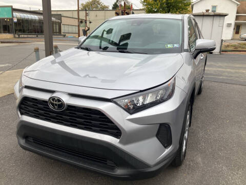 2022 Toyota RAV4 LE