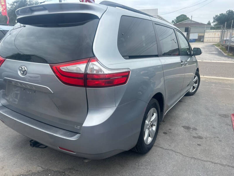 2015 Toyota Sienna