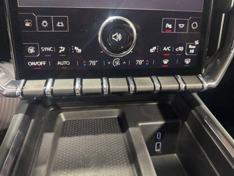 2025 GMC Acadia AT4