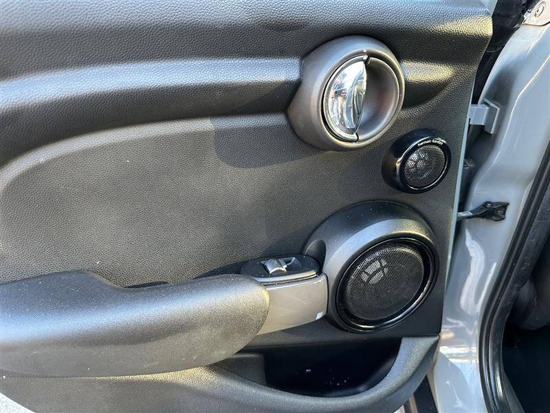 2016 MINI Hardtop 4 Door Cooper