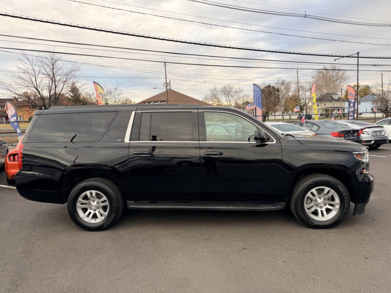 2017 Chevrolet Suburban LT