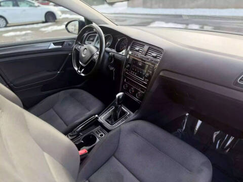 2019 Volkswagen Golf SportWagen 1.8T S 4Motion