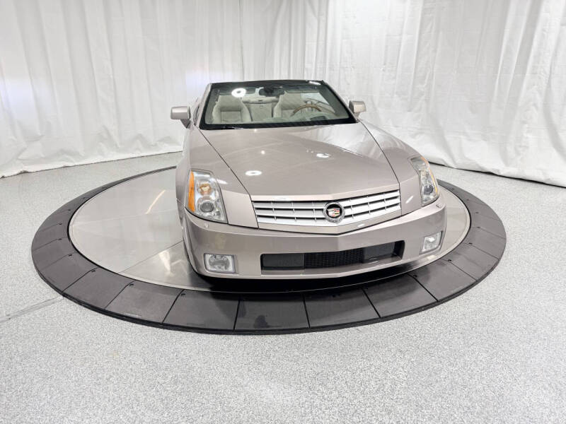 2005 Cadillac XLR