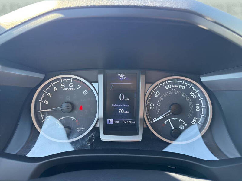 2017 Toyota Tacoma SR5 V6
