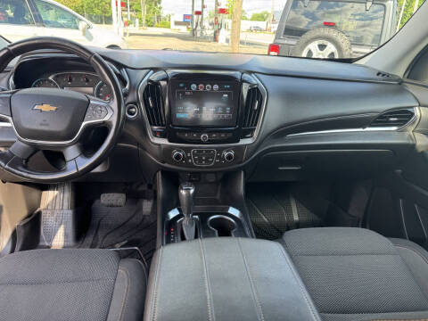 2018 Chevrolet Traverse LT Cloth