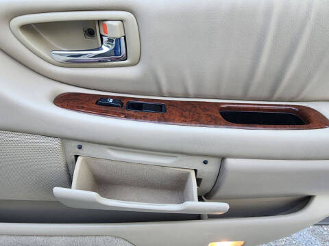 2003 Toyota Avalon XLS