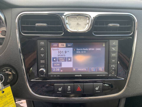 2012 Chrysler 200 Limited