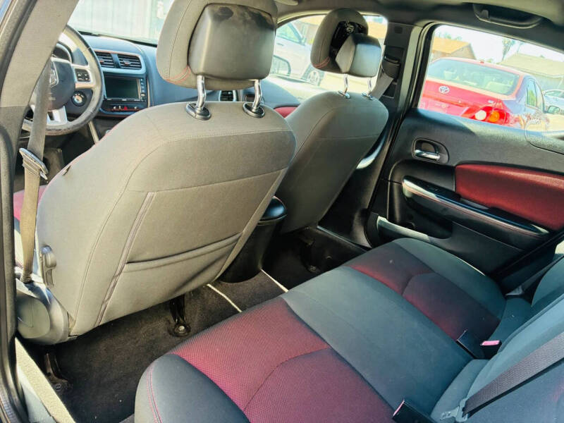 2012 Dodge Avenger SXT Plus