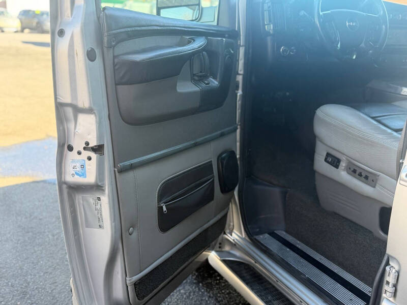 2013 GMC Savana