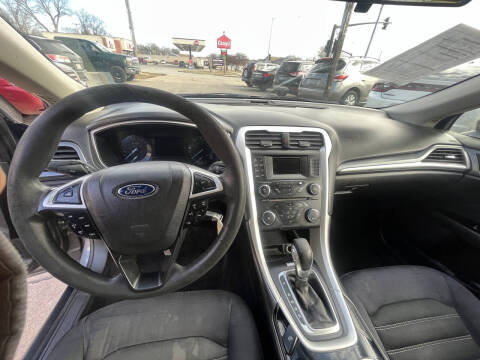 2014 Ford Fusion SE