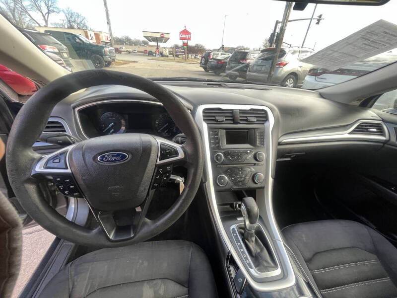 2014 Ford Fusion SE