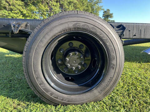 2023 Chevrolet Silverado MD