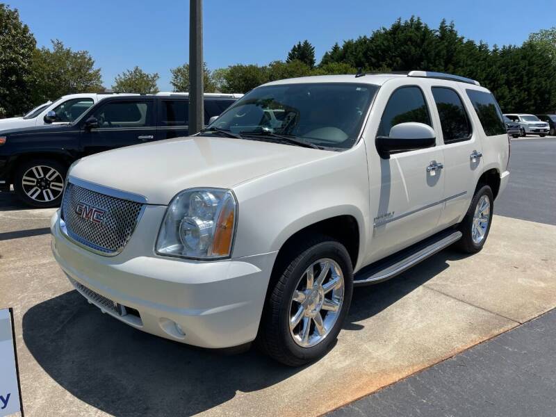 2011 GMC Yukon for sale at Getsinger's Used Cars in Anderson SC