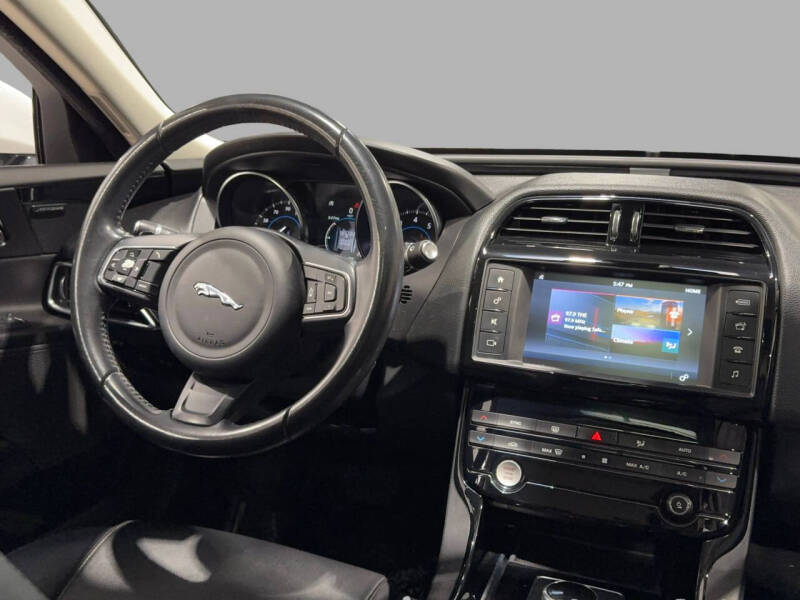 2018 Jaguar XE 25t Premium