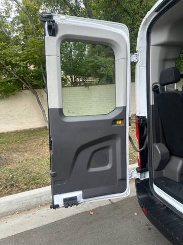 2022 Ford Transit
